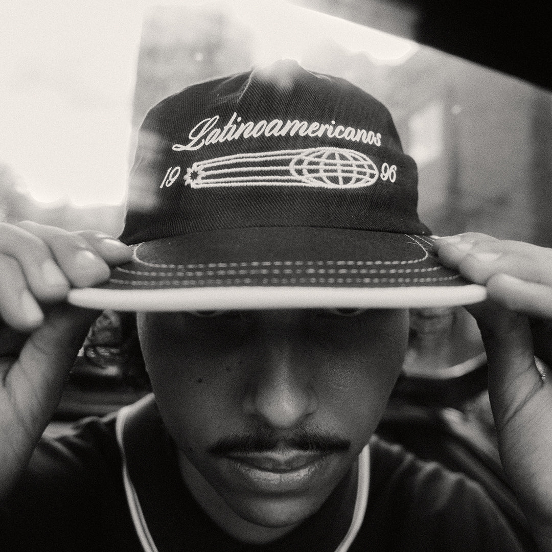 GORRA AJUSTABLE - Latinoamericanos con Glueeyes
